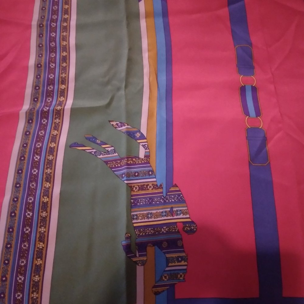 Gucci scarf